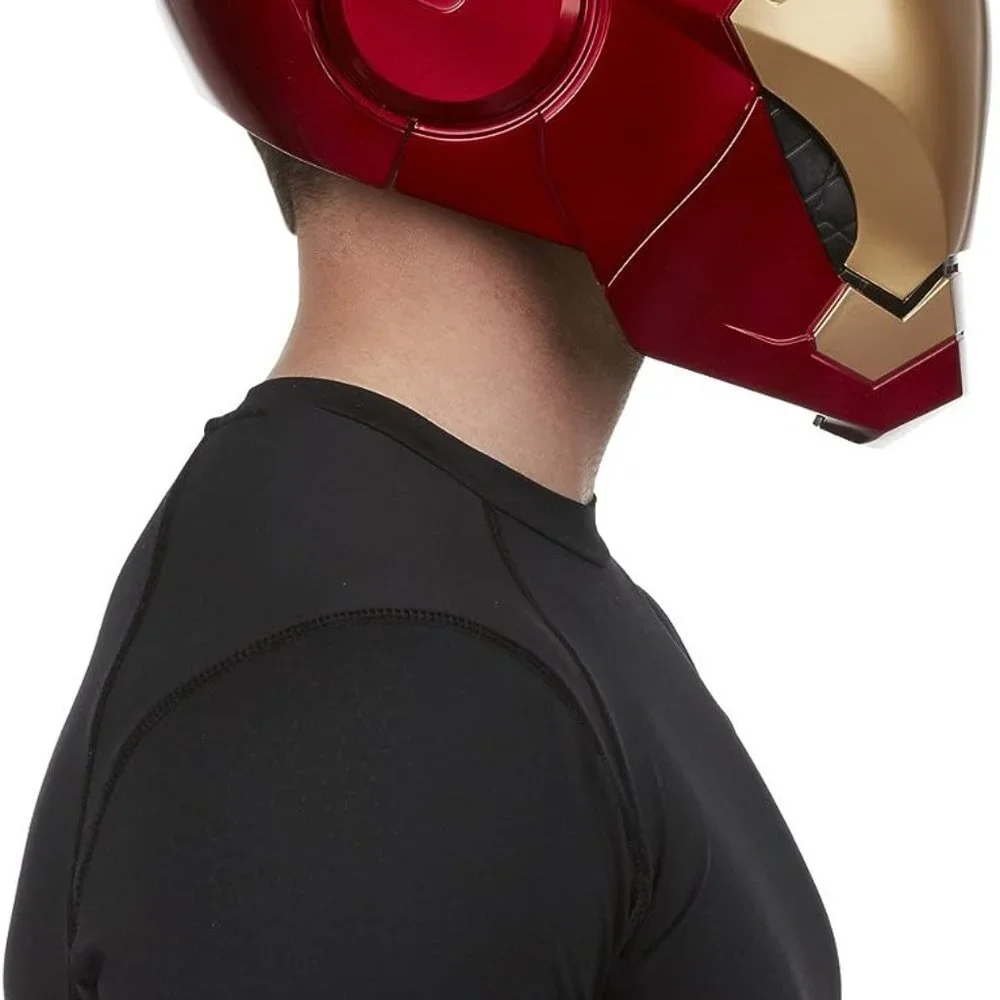 Marvel Legends Series Iron Man Electronic Helmet - Picture 12 of 14